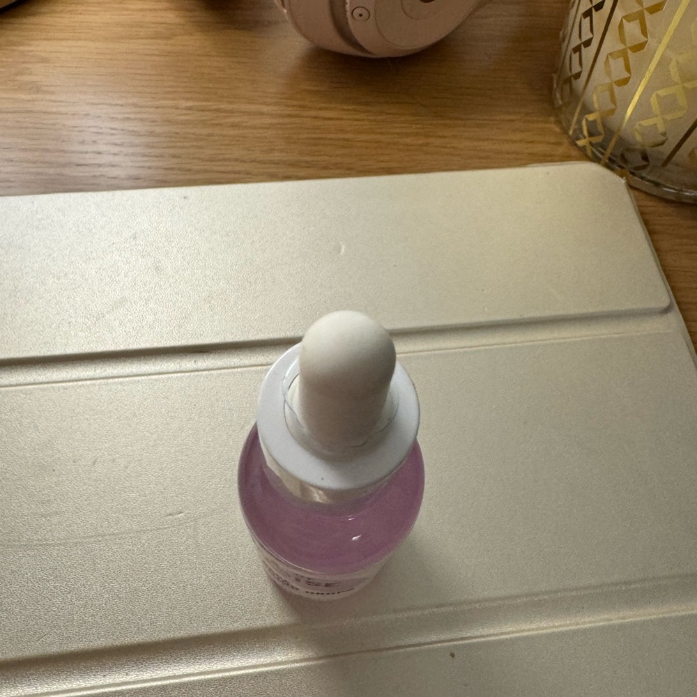 Isle of Paradise Face Self-Tanning Drops - Purple - Picture 6 of 7